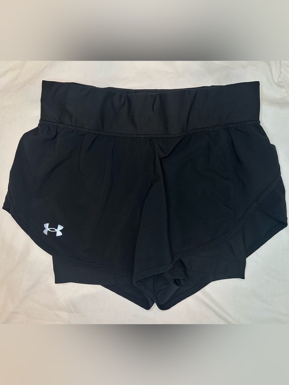 Under Armour Women’s Black Running Shorts HeatGear Zip Pocket Built-In Liner